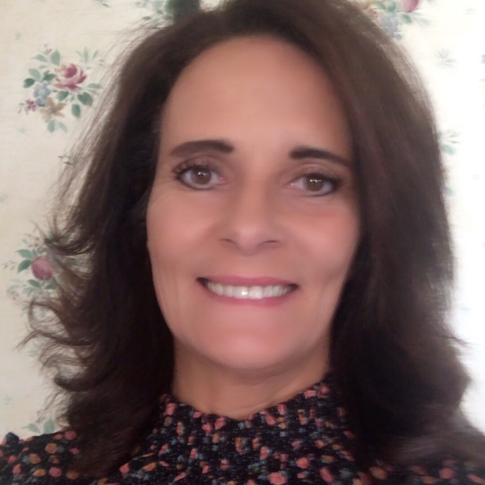 Meet your Posher, Lora,